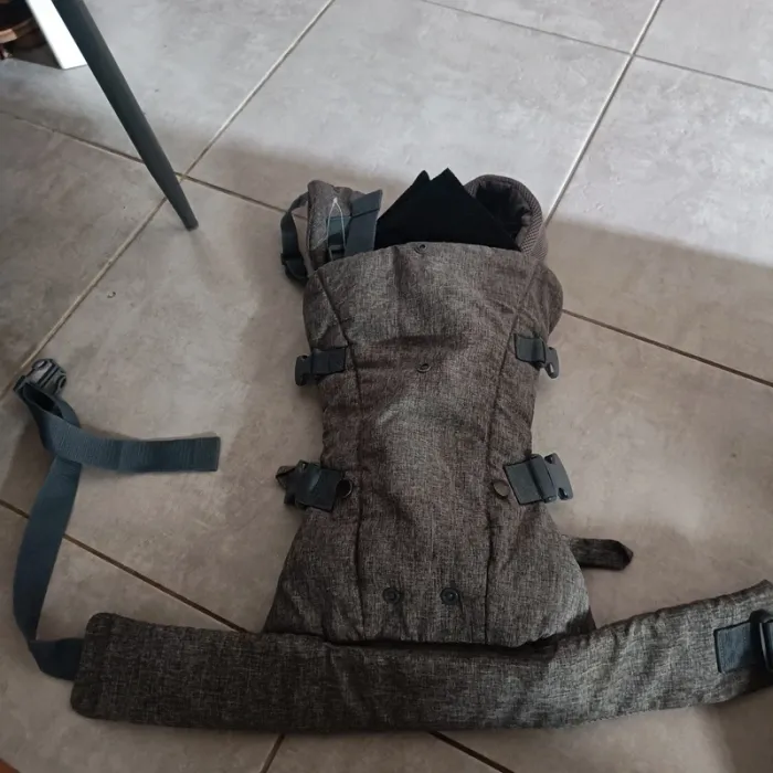 Porte bebe physiologique