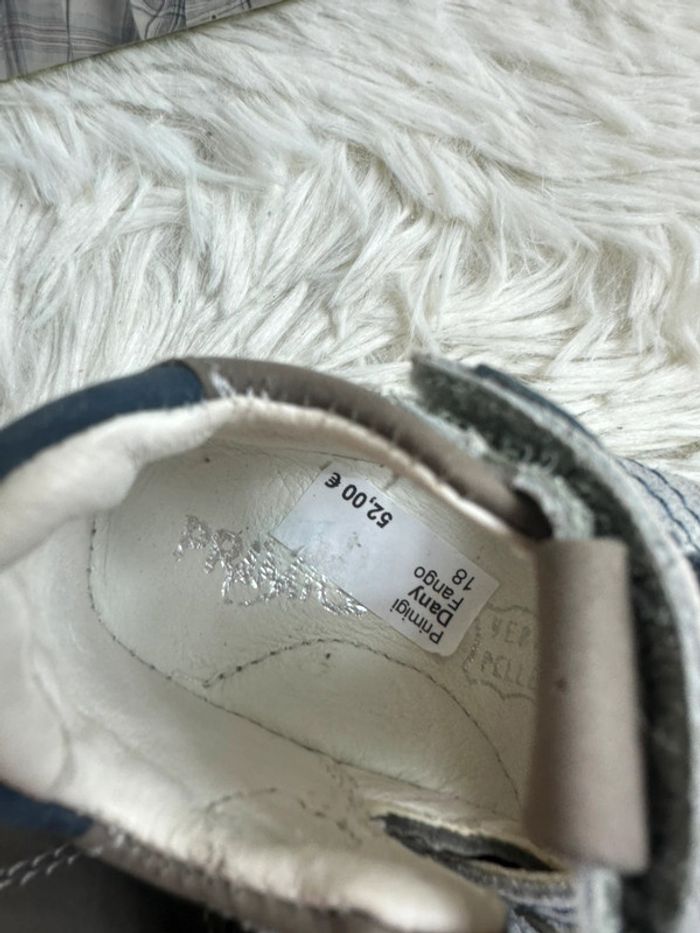 Paire de chaussures Primigi taille 18 - photo numéro 4