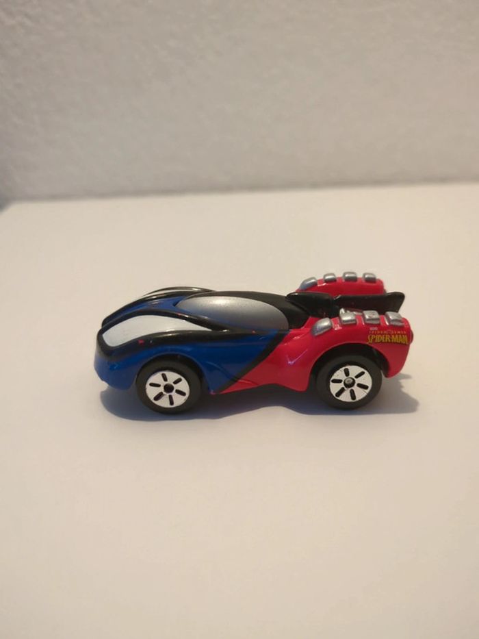 voiture Marvel spiderman maisto - photo numéro 2