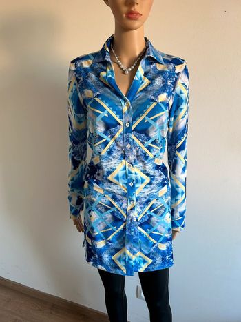 Chemise bleue imprimée neuve à manches longues taille M