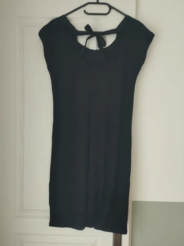 Robe noire d'été camaïeu 36 - photo numéro 4