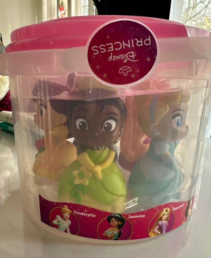 Ensemble jouets de bain Princesses Disney Tiana Belle Jasmine seau