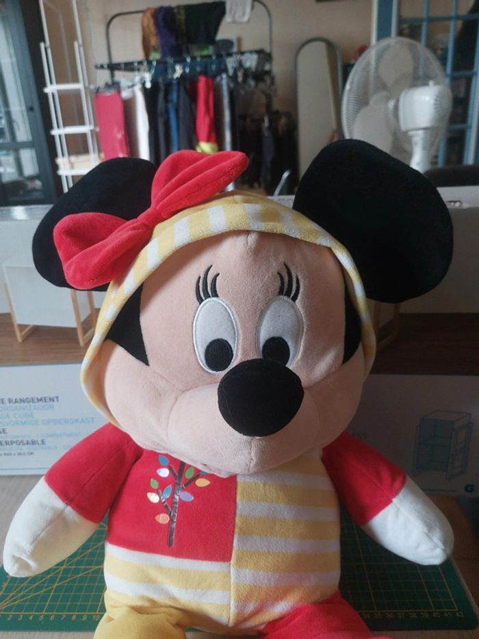 Peluche Disney Minnie - photo numéro 2