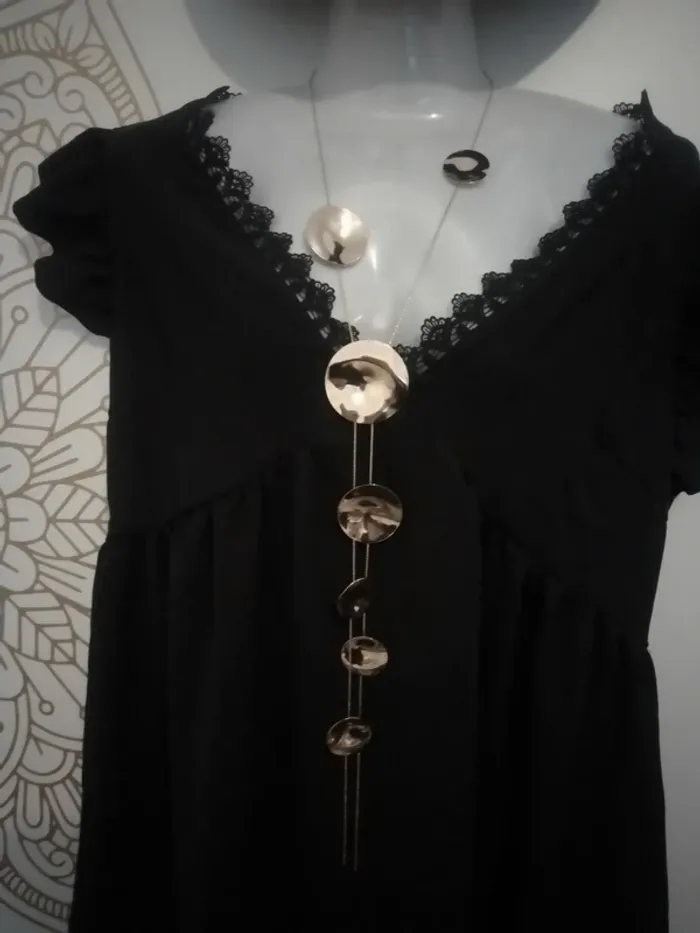 Collier sautoir ronds dorés neuf - photo numéro 3