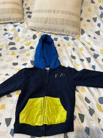 Veste à capuche