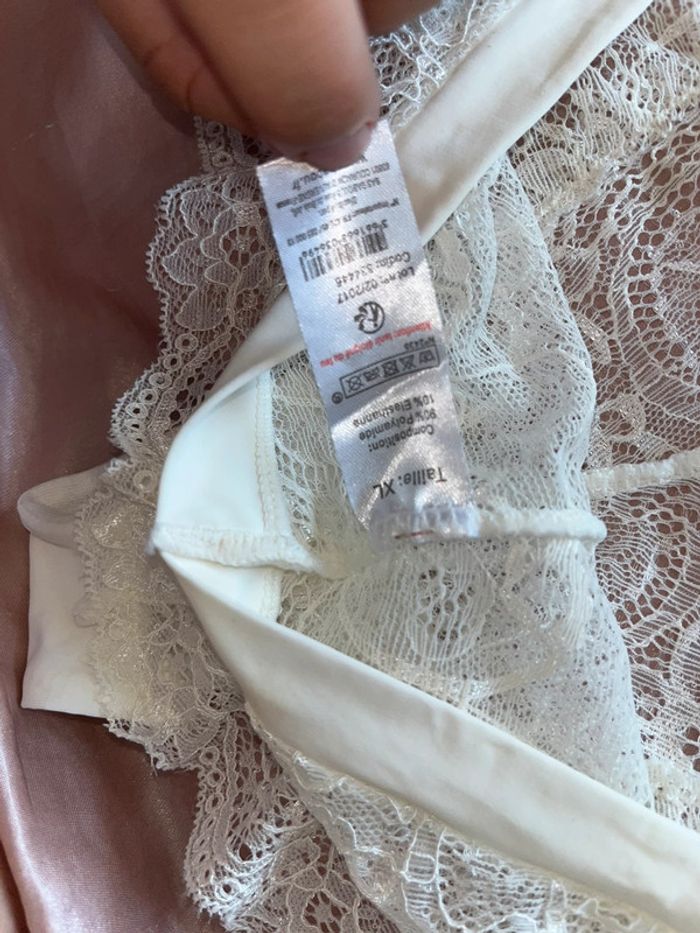 Shorty en dentelle blanc - photo numéro 3