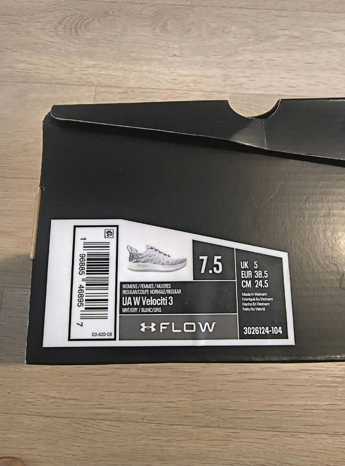 Chaussures running under armour UA W Velociti 3 taille 38.5 neuves - photo numéro 8