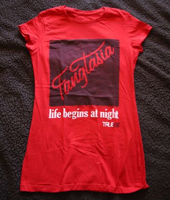 T-shirt convention "True Blood"