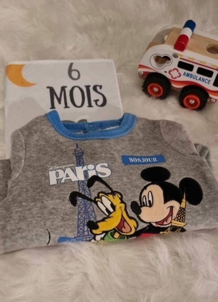NEUF (non porté)😍🥰 magnifique pyjama chaud 6 mois garçon🐭 disneyland Paris officiel🐭😍🤩 - photo numéro 3