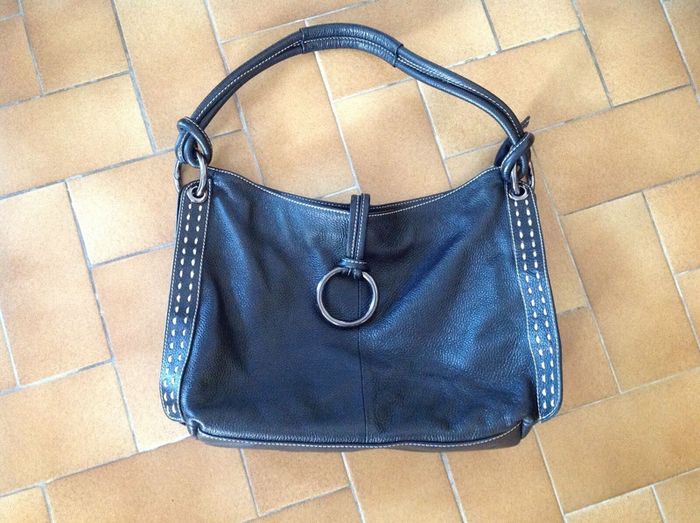 Sac à main cuir noir neuf