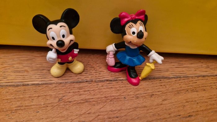 Lot figurine mickey et minnie