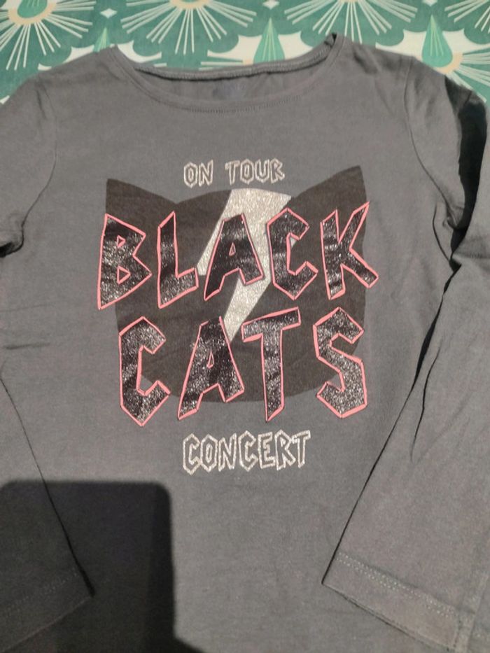 T-shirt manche longue taille 5 ans - photo numéro 2