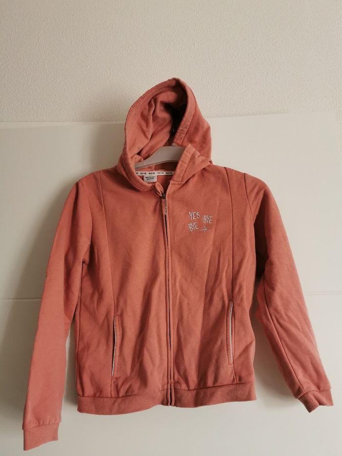 Veste à capuche taille 12 ans