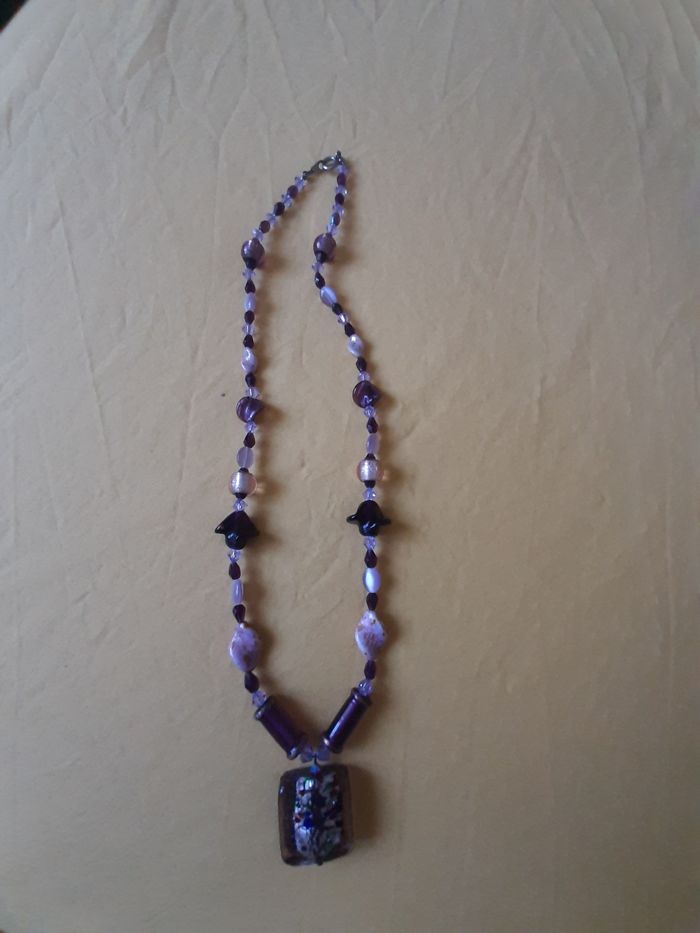 Collier en verre