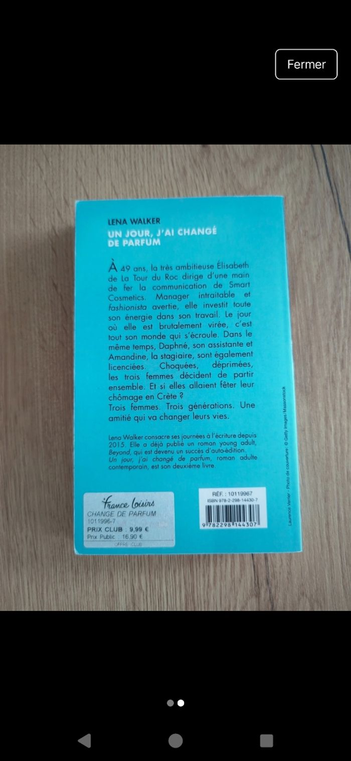 Livre un jour, j'ai changé de Parfum lena walker. - photo numéro 2