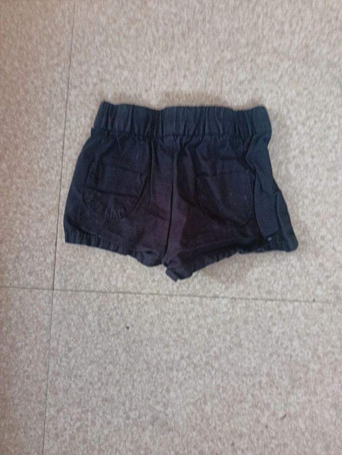 Un short fille 3 mois - photo numéro 2