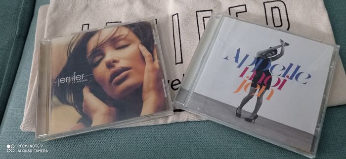 Lot albums de Jenifer et sac tissu - photo numéro 3