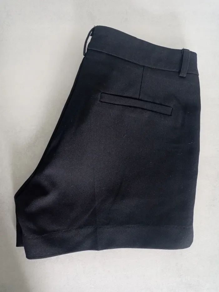 Magnifique short noir habillé ceintré style chinos T.1 Lulumary - photo numéro 3