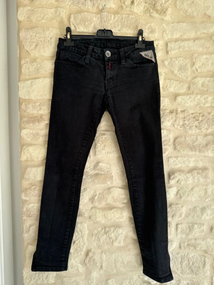 Jean noir slim Replay Taille 34 - 10 €