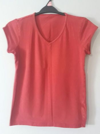Tee-shirt marron clair. Taille 34.