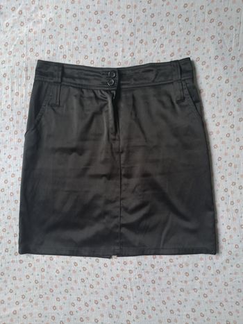 Mini-jupe noire satinée Lulumary - Taille M/L - Très bon état