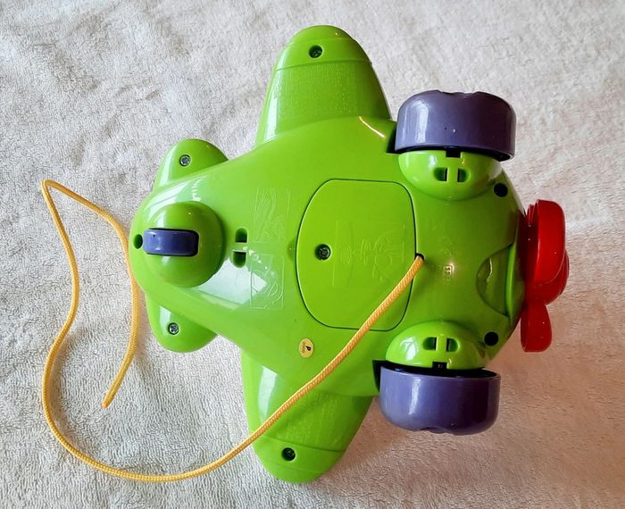 Avion jouet - photo numéro 5