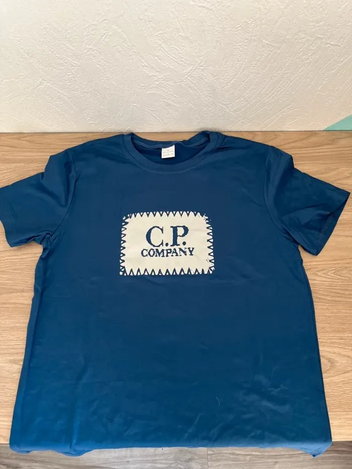 T-shirt bleu imprimé tendance - photo numéro 3