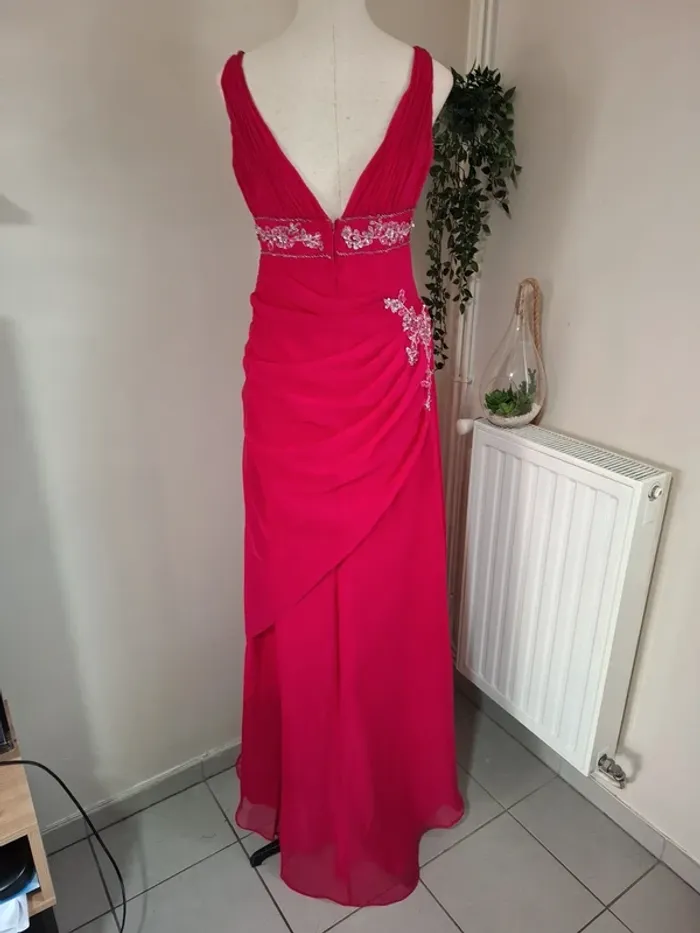 Robe de soirée fushia - photo numéro 2
