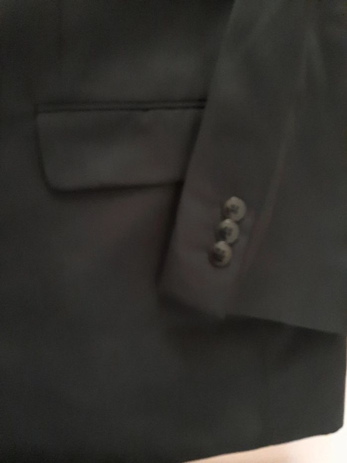 Costume noir porté  1 fois taille 60 - photo numéro 3