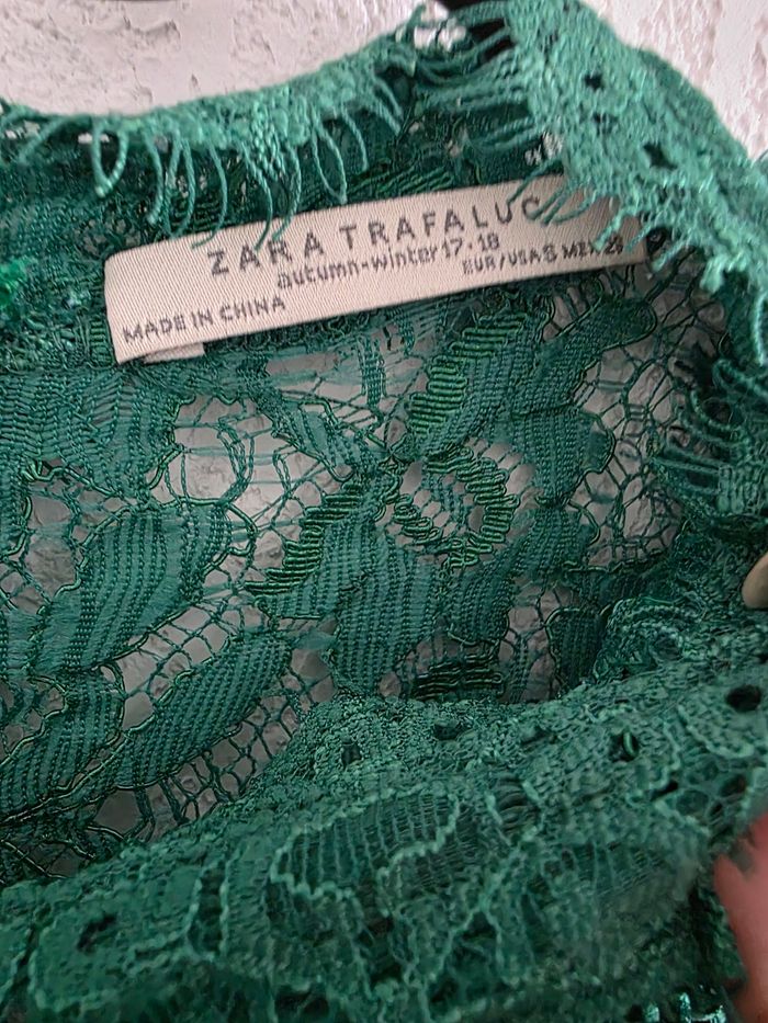 Top dentelle vert zara taille s - photo numéro 4