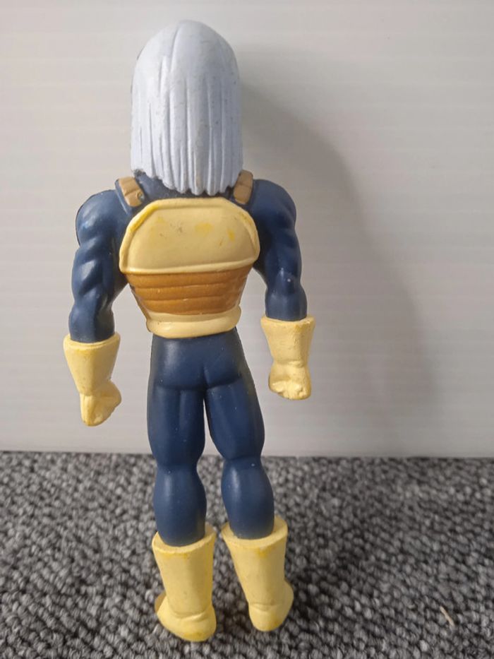 figurine  ''trunks '' dragon ball z - photo numéro 2