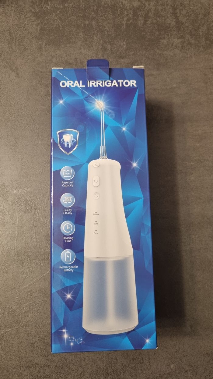 Hydropulseur  Irrigateur Buccal Portable