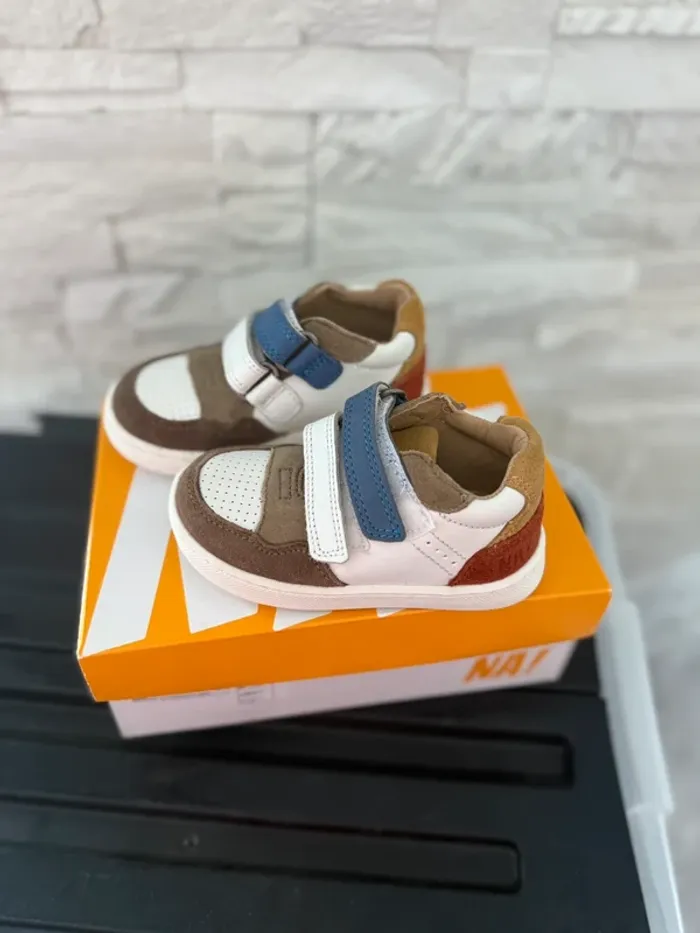 Chaussures neuves bébé - photo numéro 3
