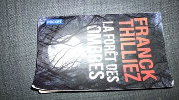 Livre la forêt des ombres