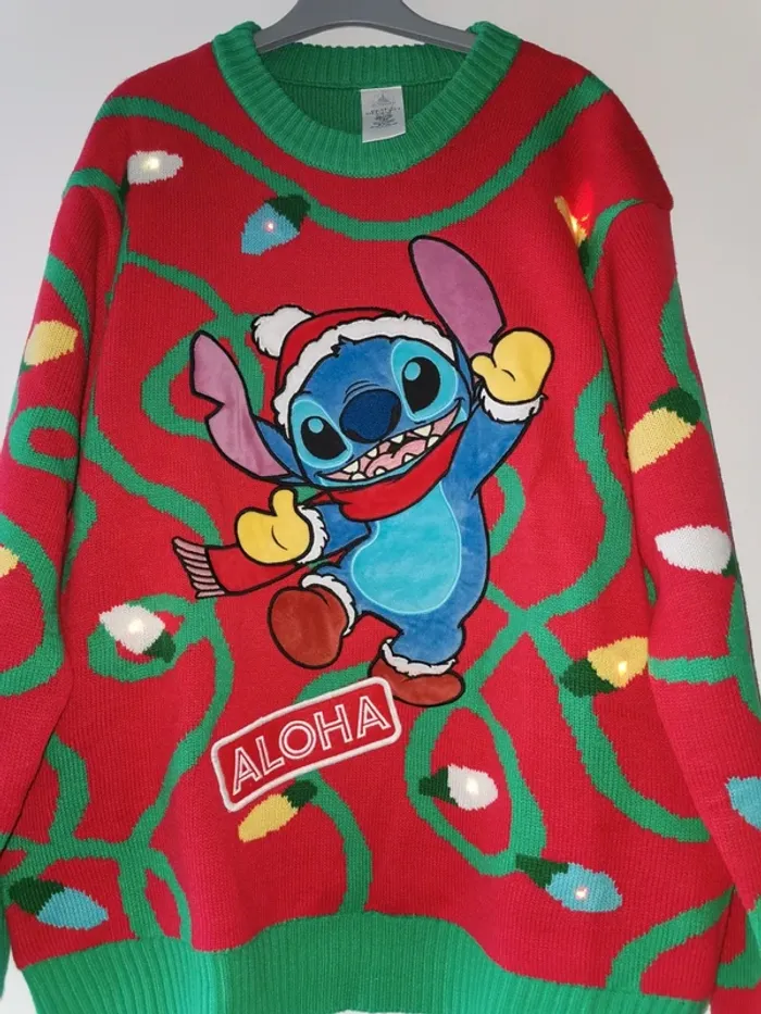 Pull Stitch Disney store Taille L - photo numéro 3