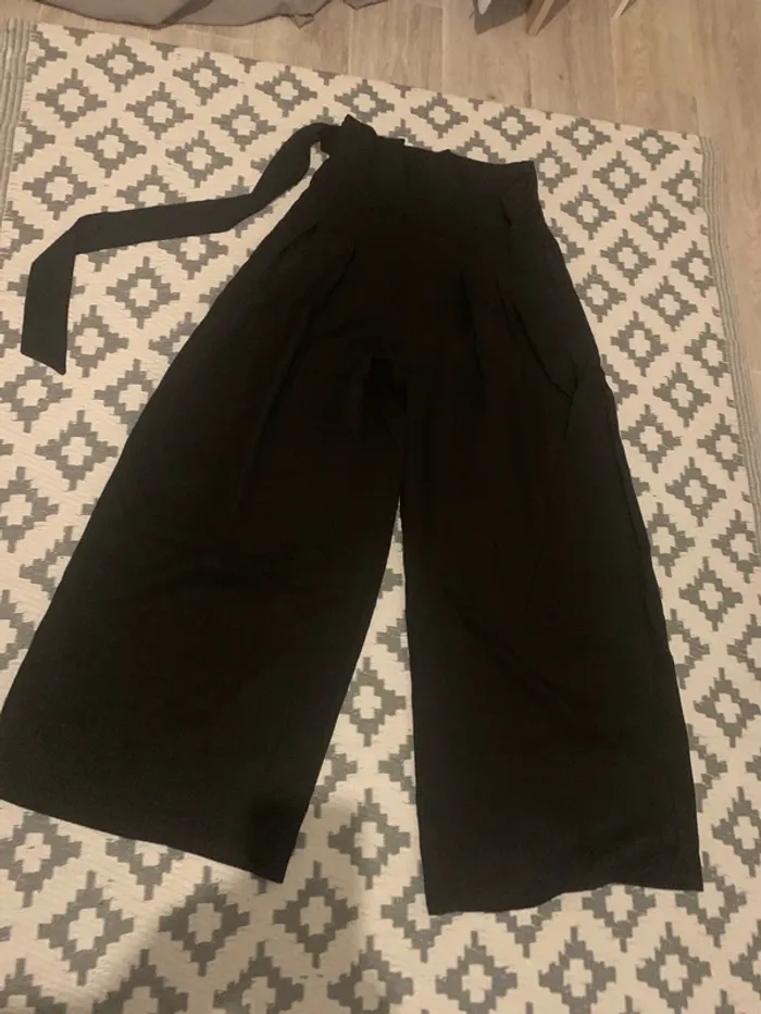 pantalon neuf à jambes larges - photo numéro 2
