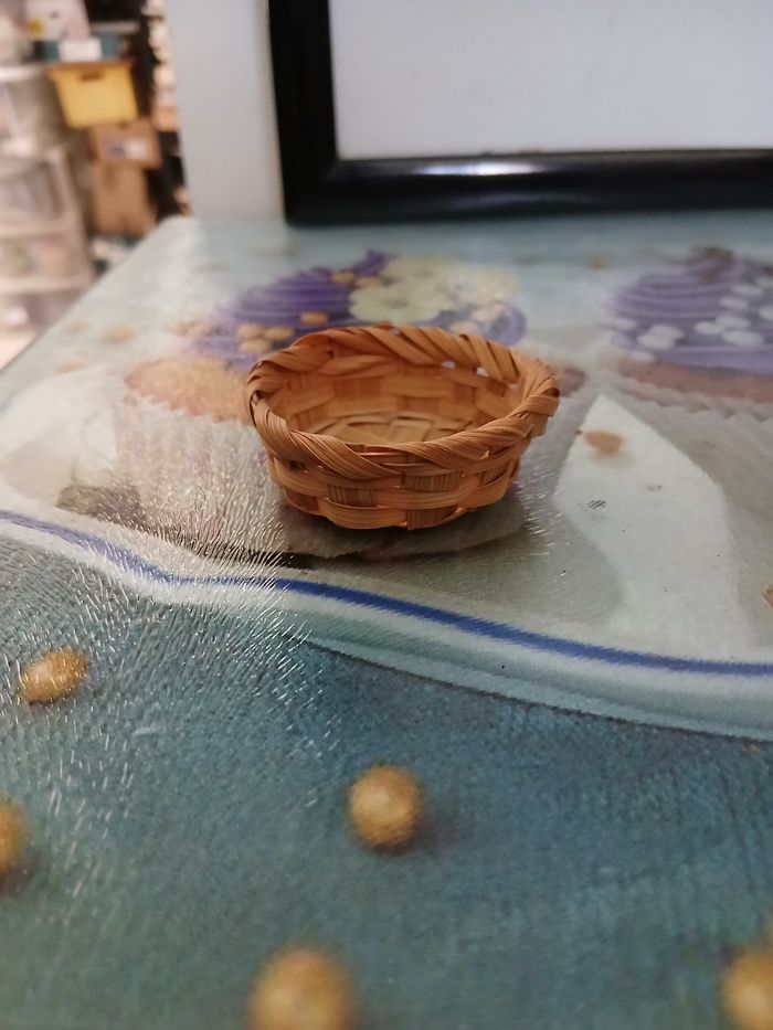 Petit panier de poupée - photo numéro 3