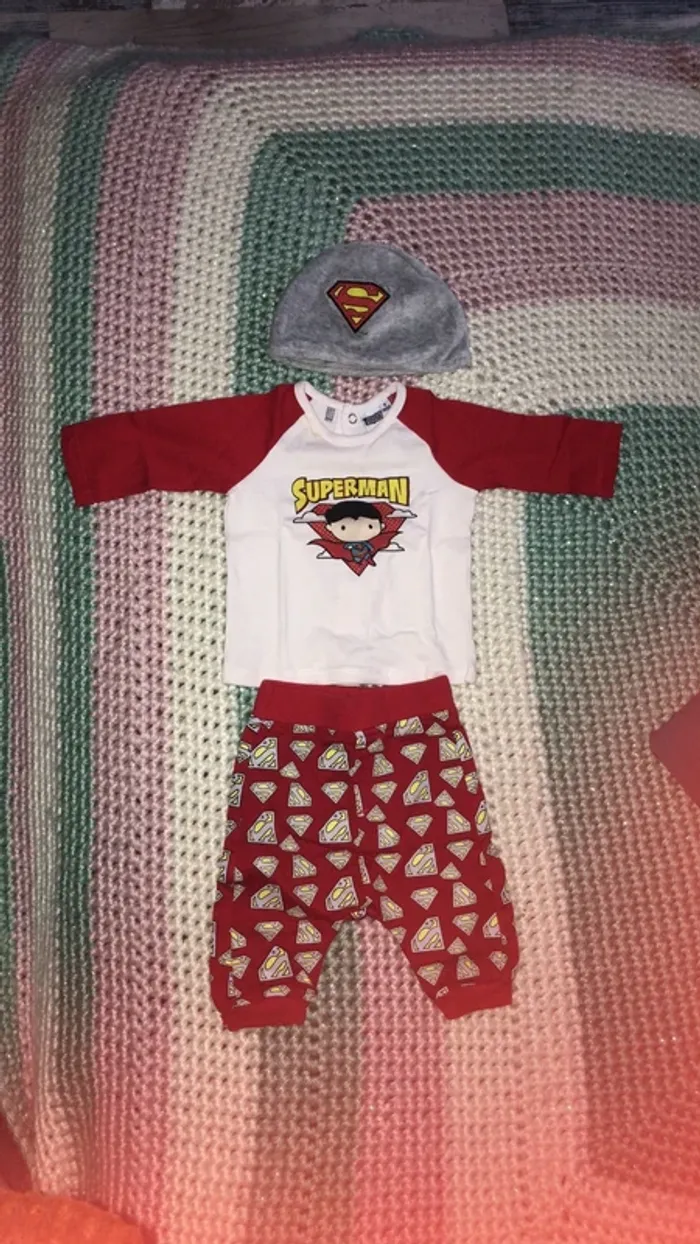 Ensemble Superman 3mois - photo numéro 2