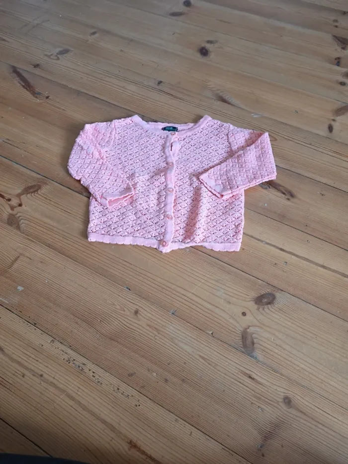 Lot de 3 vestes en 6 mois. - photo numéro 4