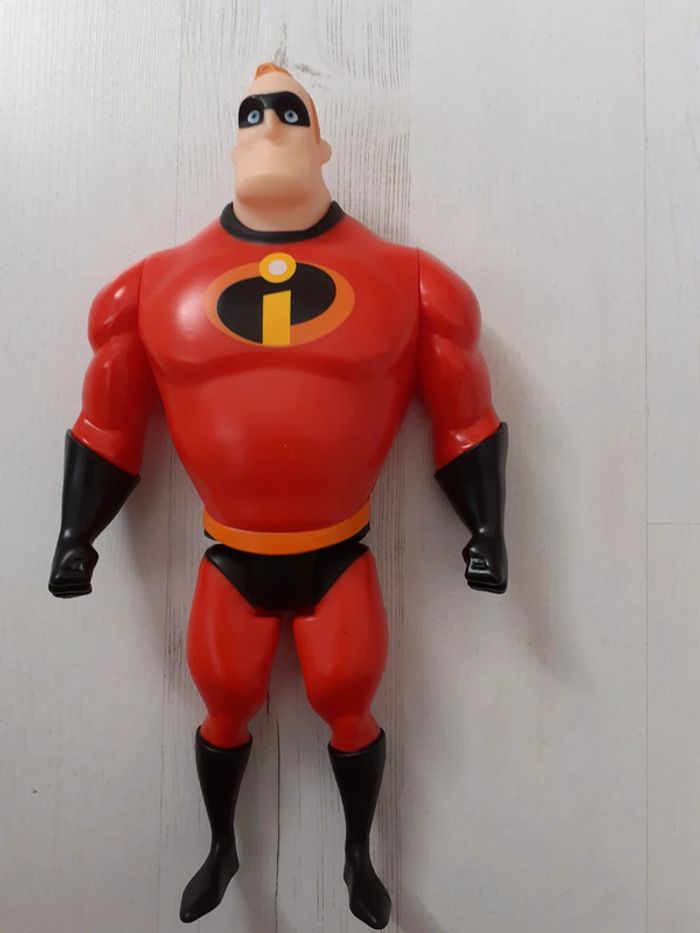Figurine Monsieur Indestructible 30 cm