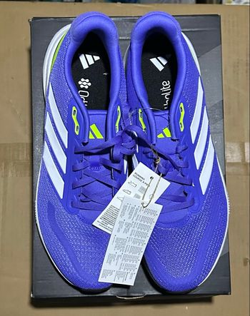 Chaussure Adidas neuf 