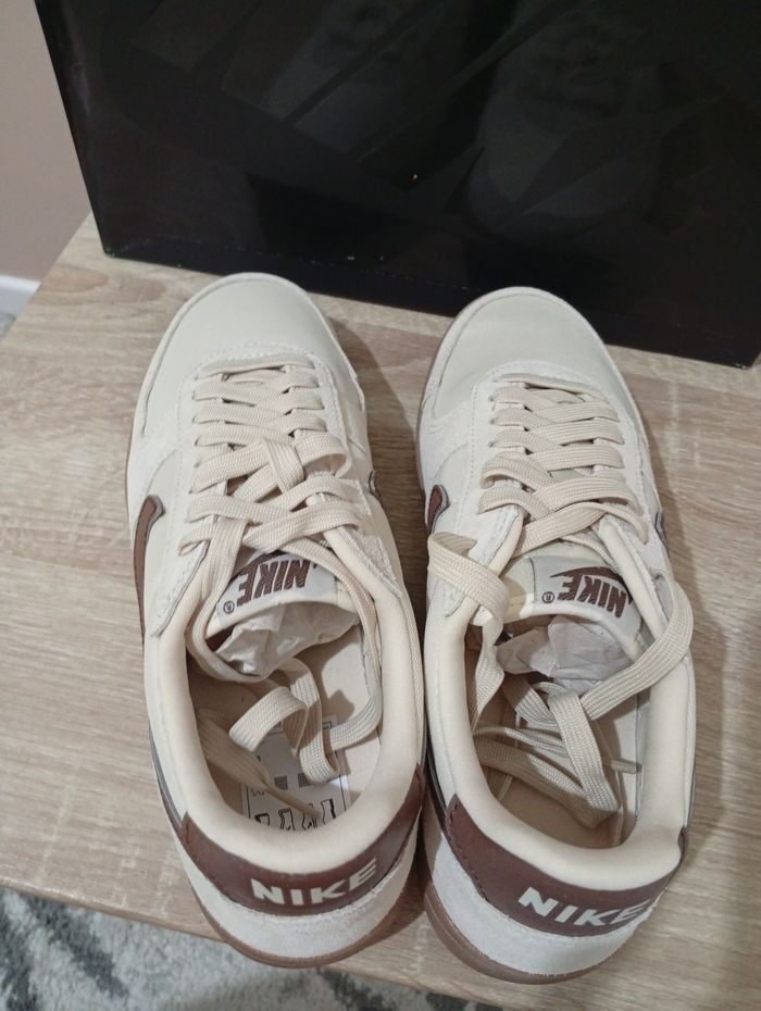 Baskets Nike neuves - photo numéro 5