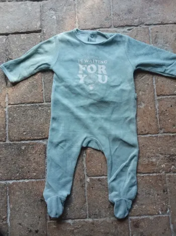 🌹pyjama mixte kiabi 6 mois 🌹