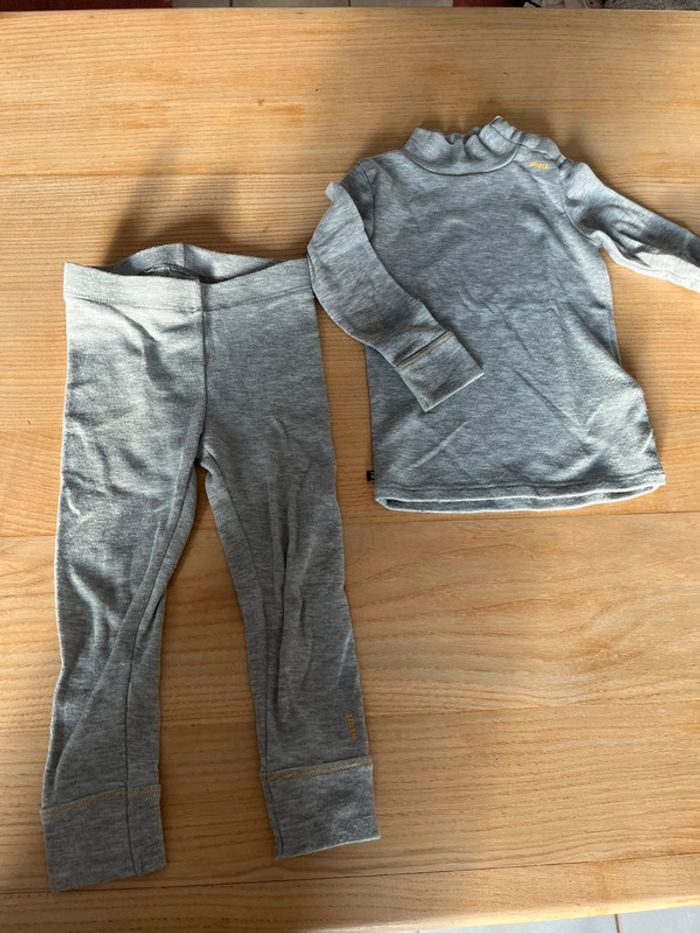 Lot ski combinaison polaire 2 ans - photo numéro 13
