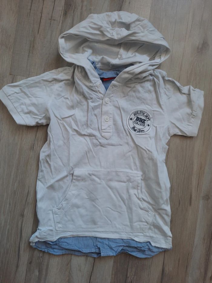 T shirt capuche 5 ans