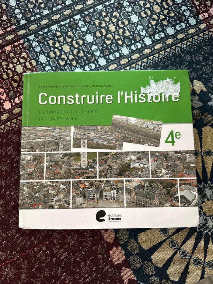 Manuel scolaire Construire l’Histoire 4ème