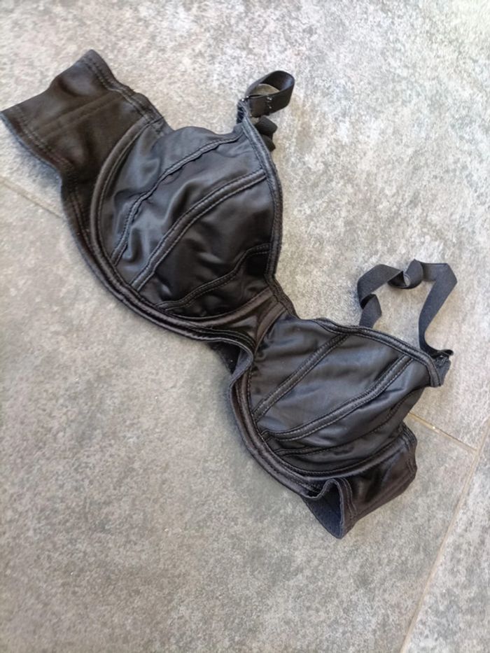 Soutien gorge - photo numéro 2