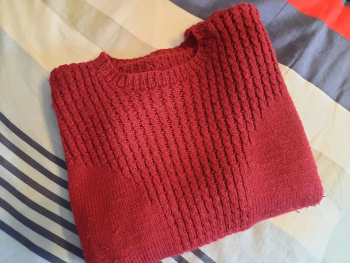 Pull tricoté main lie de vin L/XL - photo numéro 3