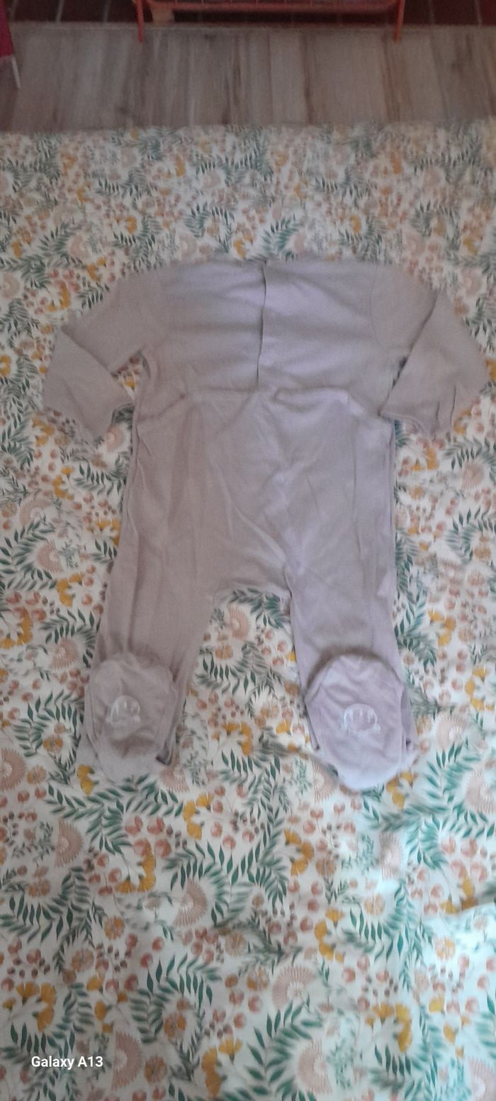 Pyjama 2 ans - photo numéro 3
