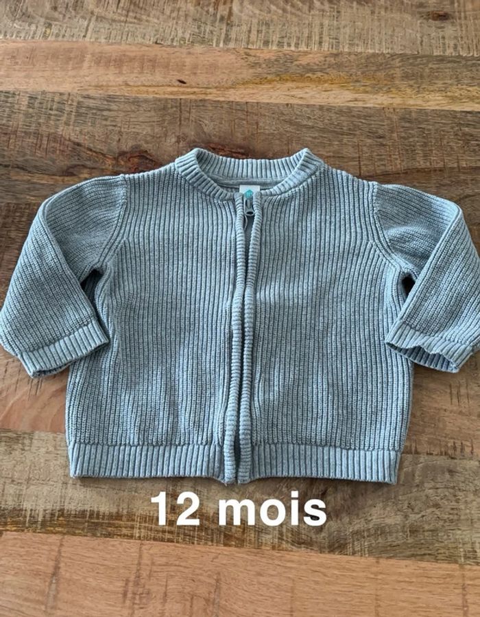 Gilet taille 12 mois